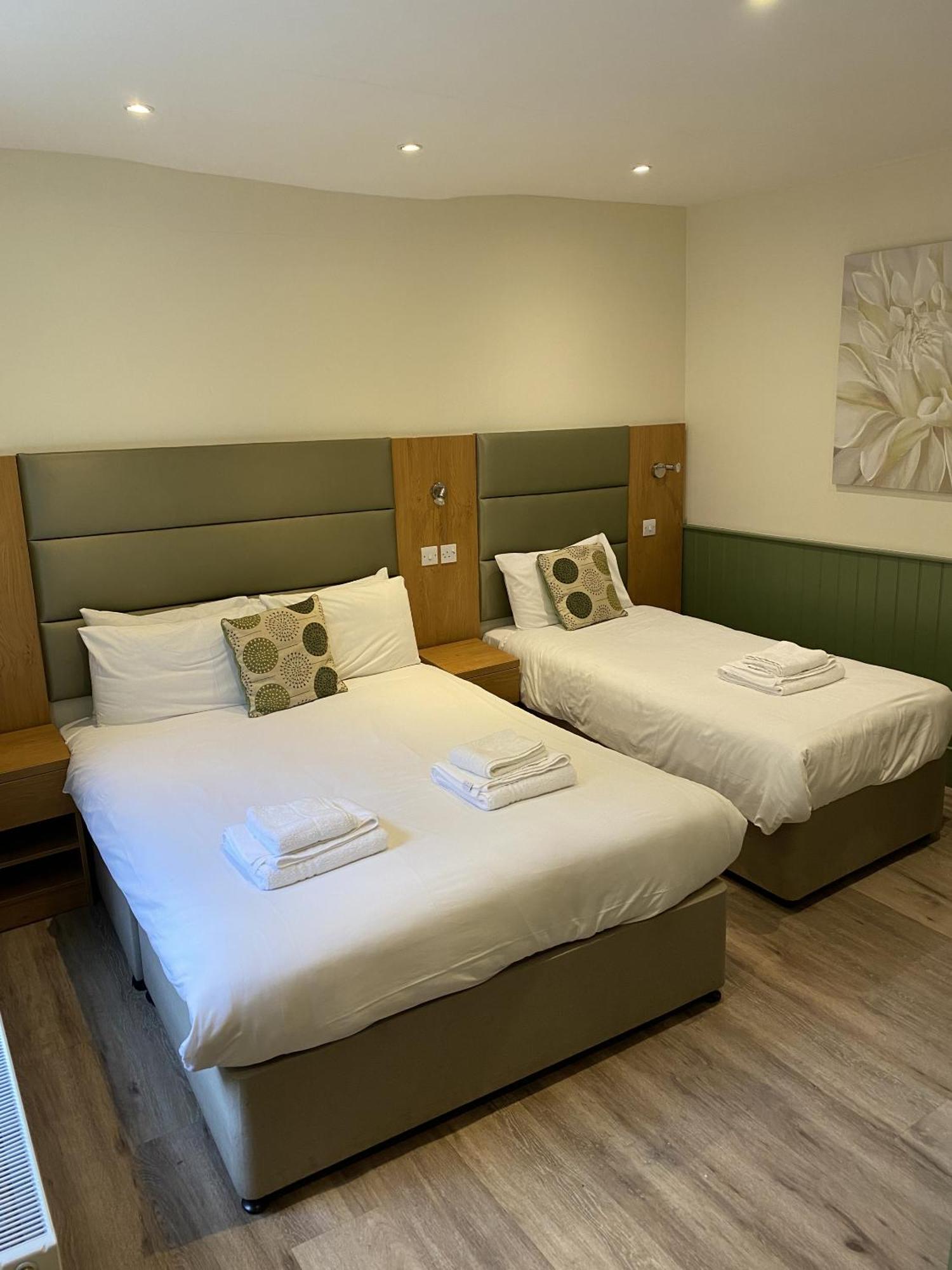 New Inn Hotel Lechlade Bilik gambar