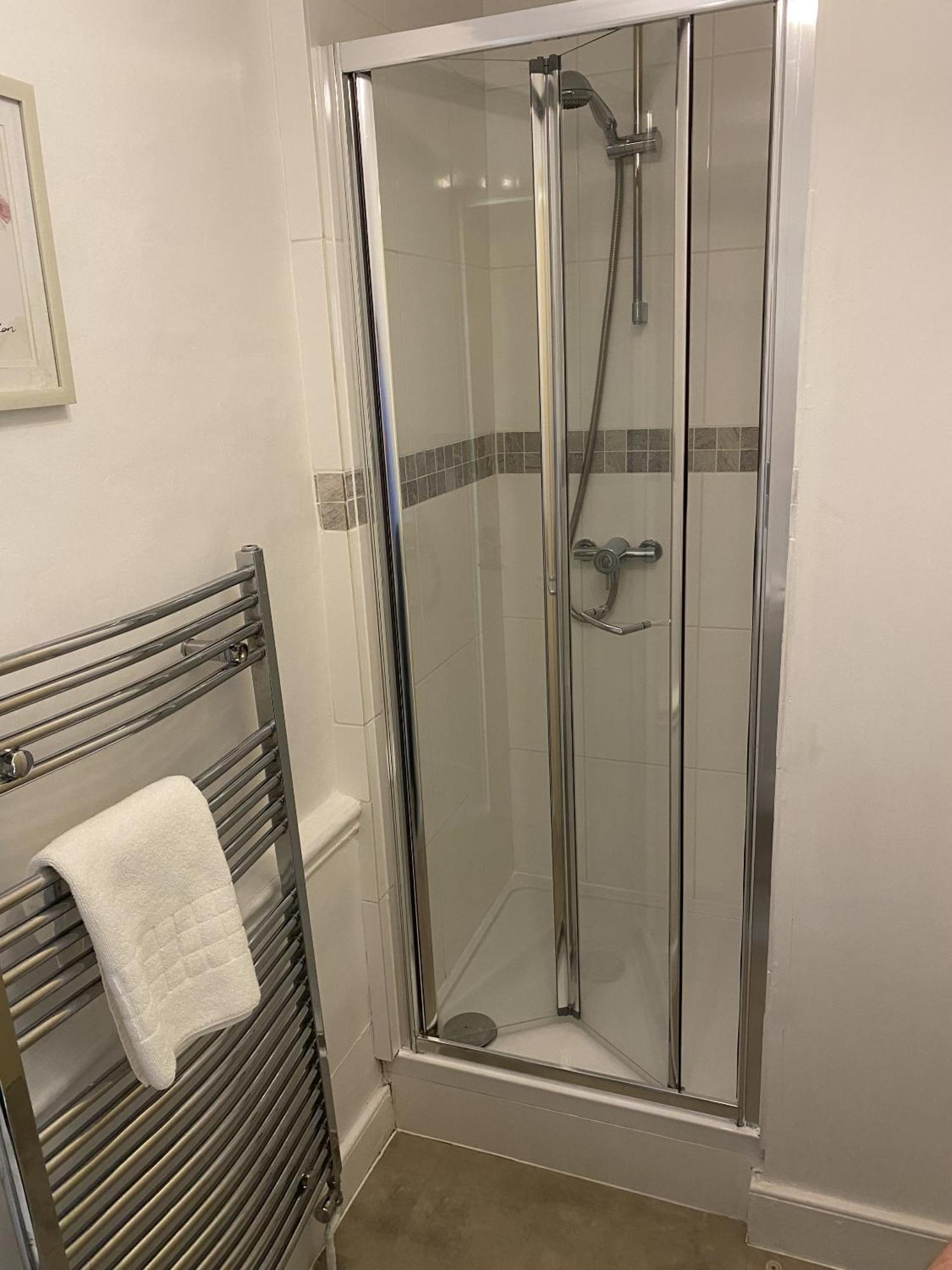 New Inn Hotel Lechlade Bilik gambar