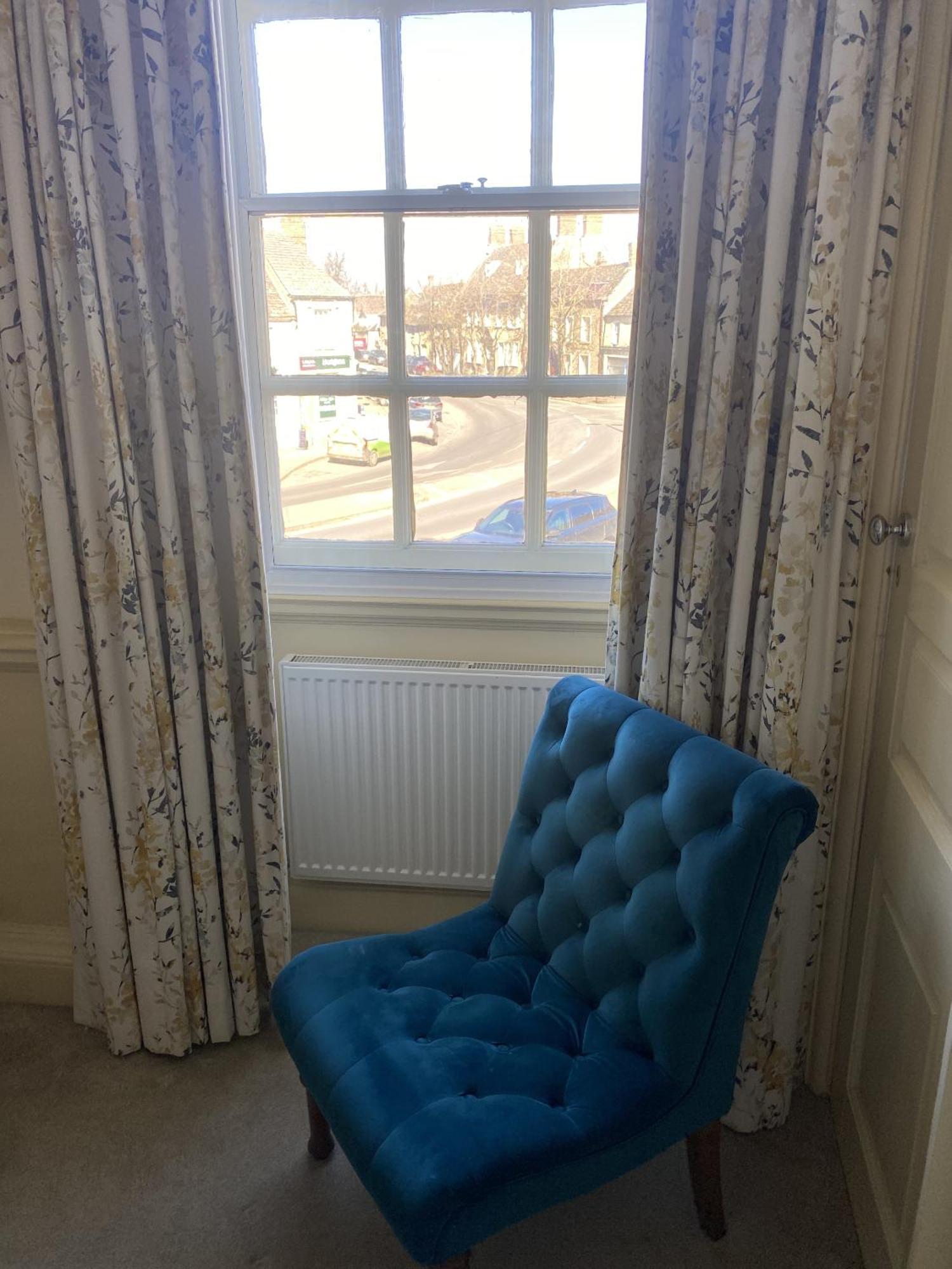 New Inn Hotel Lechlade Bilik gambar