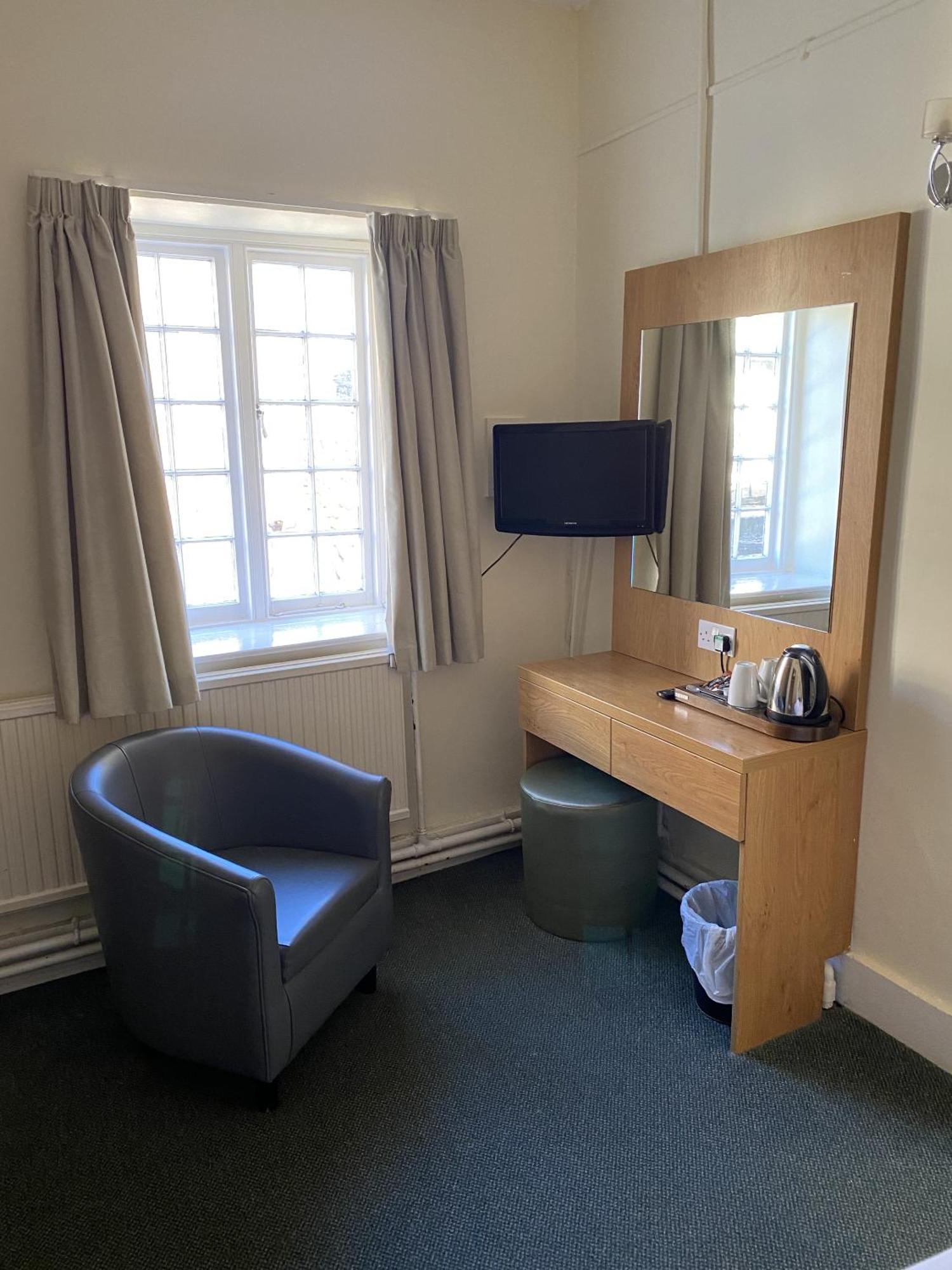 New Inn Hotel Lechlade Bilik gambar