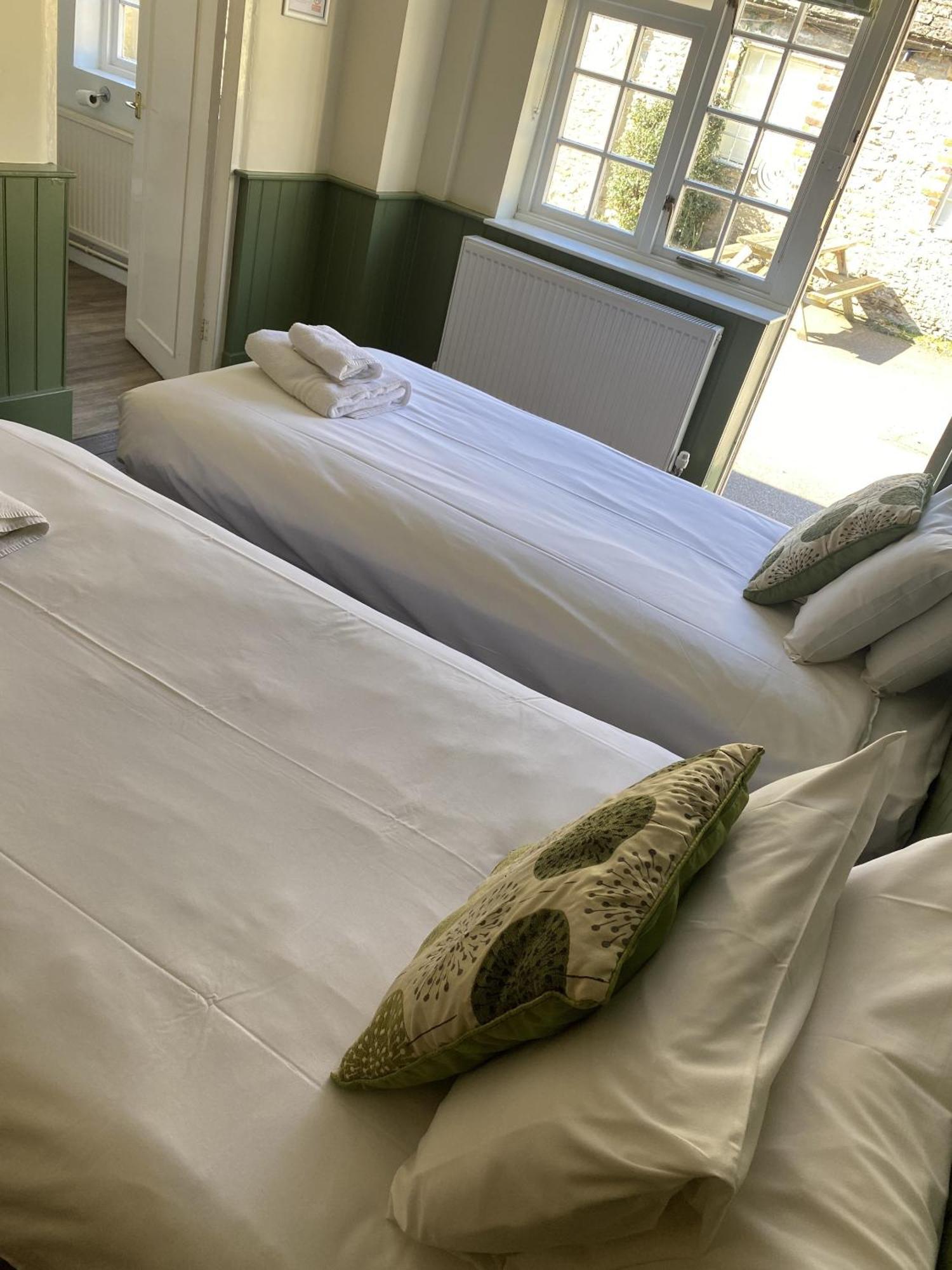 New Inn Hotel Lechlade Bilik gambar