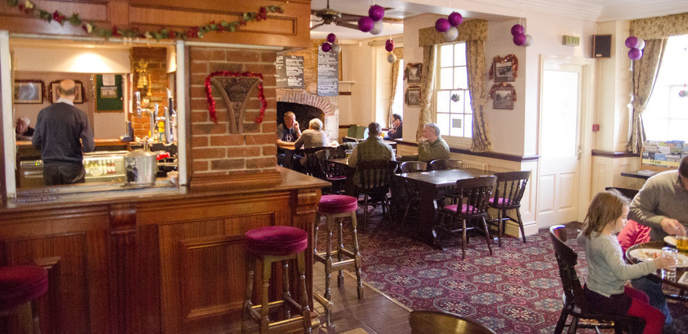 New Inn Hotel Lechlade Luaran gambar