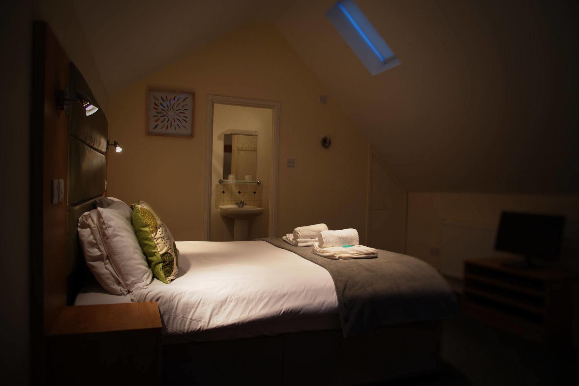 New Inn Hotel Lechlade Luaran gambar
