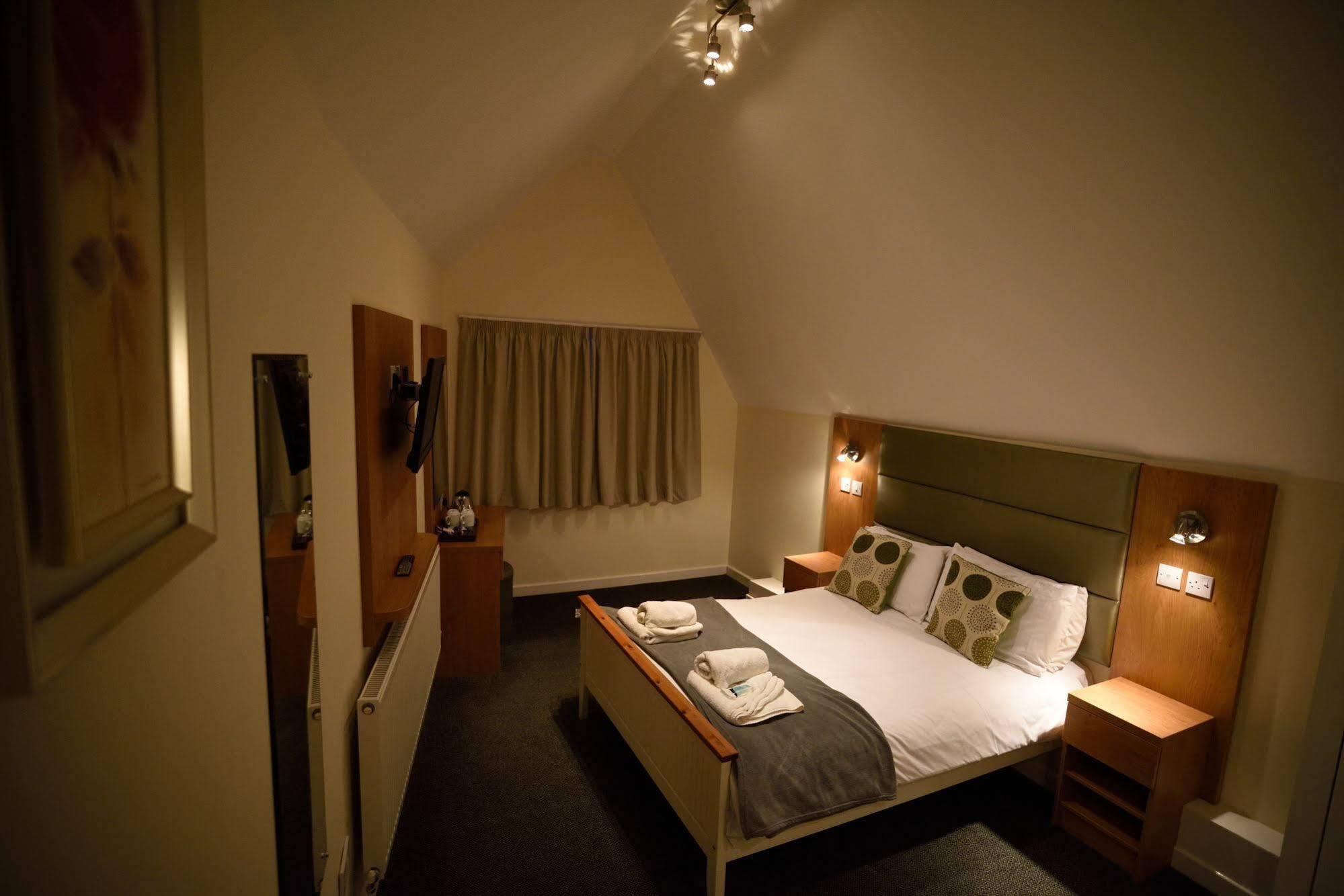 New Inn Hotel Lechlade Luaran gambar