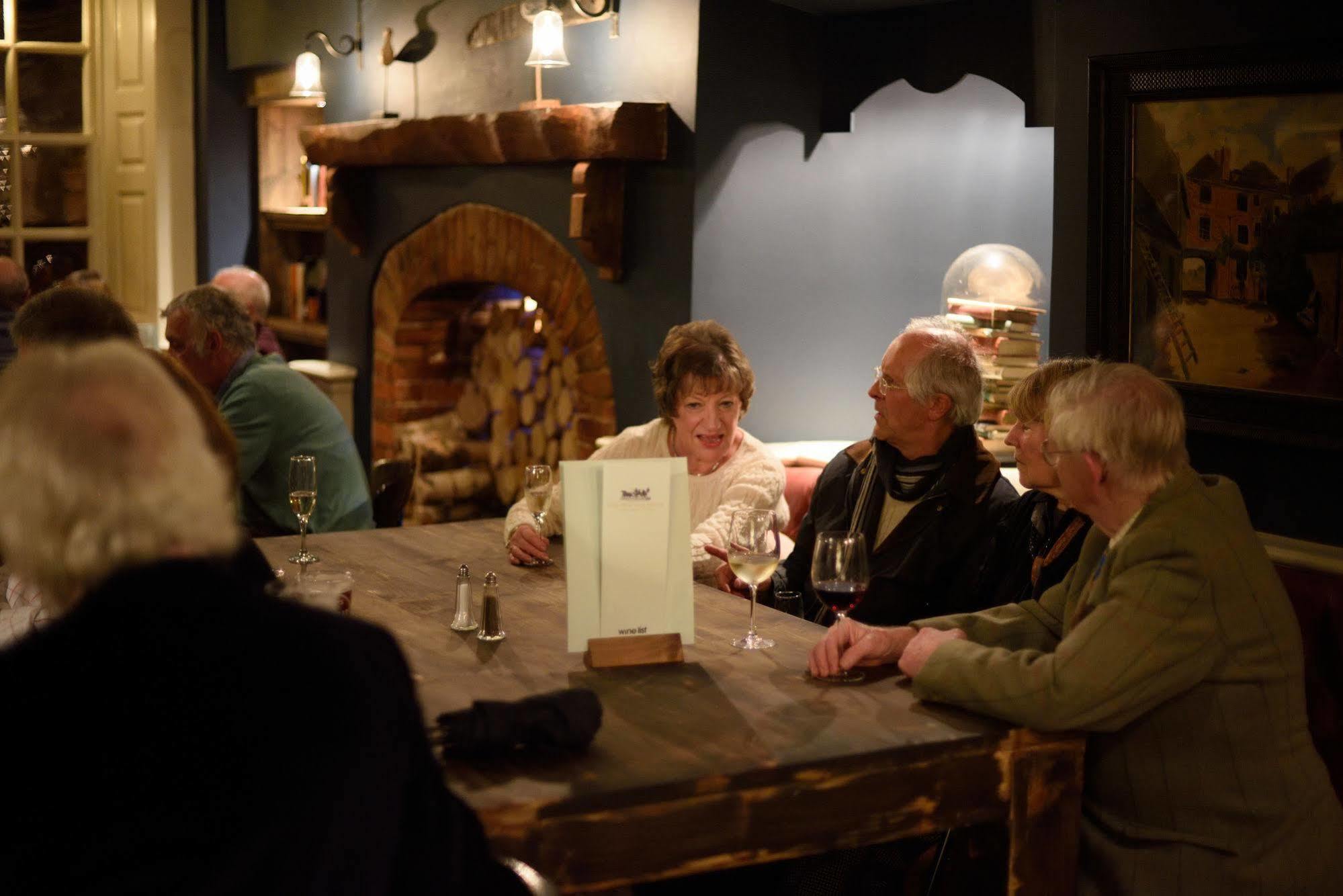New Inn Hotel Lechlade Luaran gambar