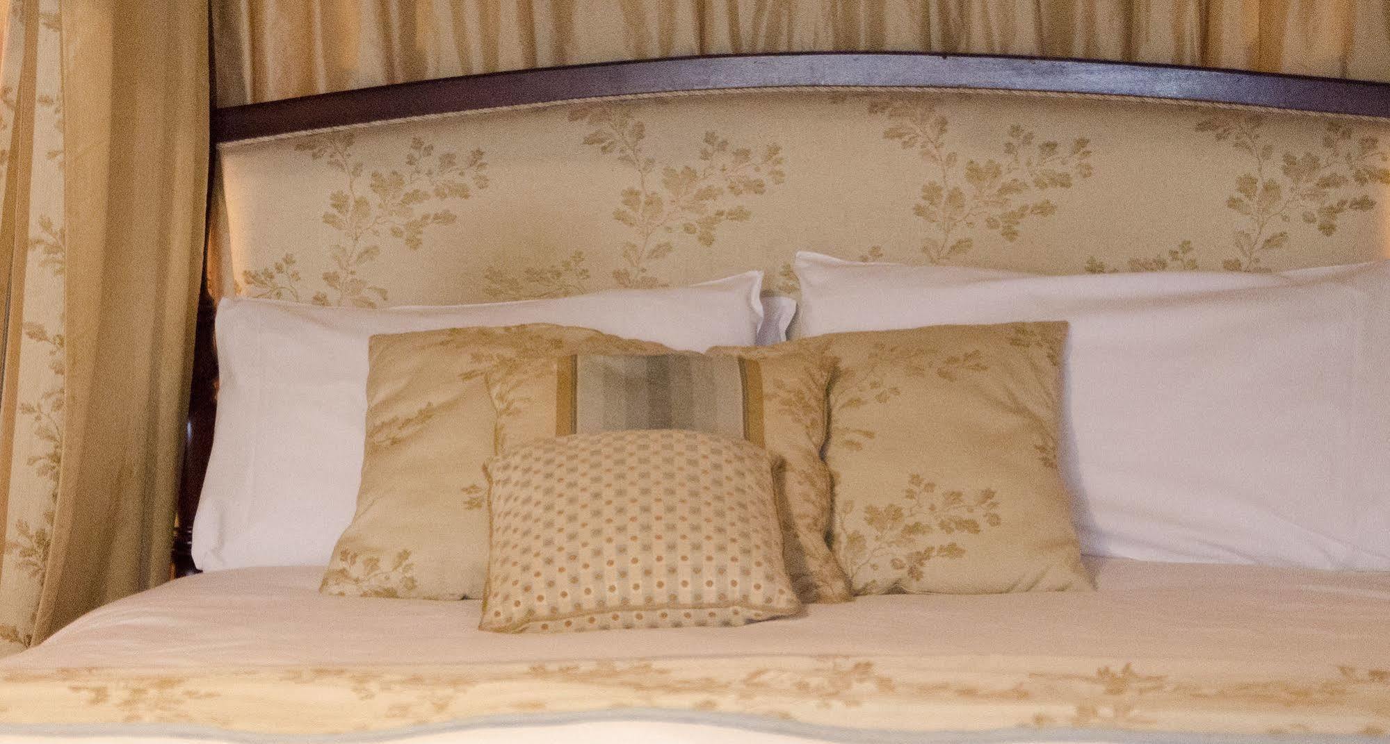New Inn Hotel Lechlade Luaran gambar