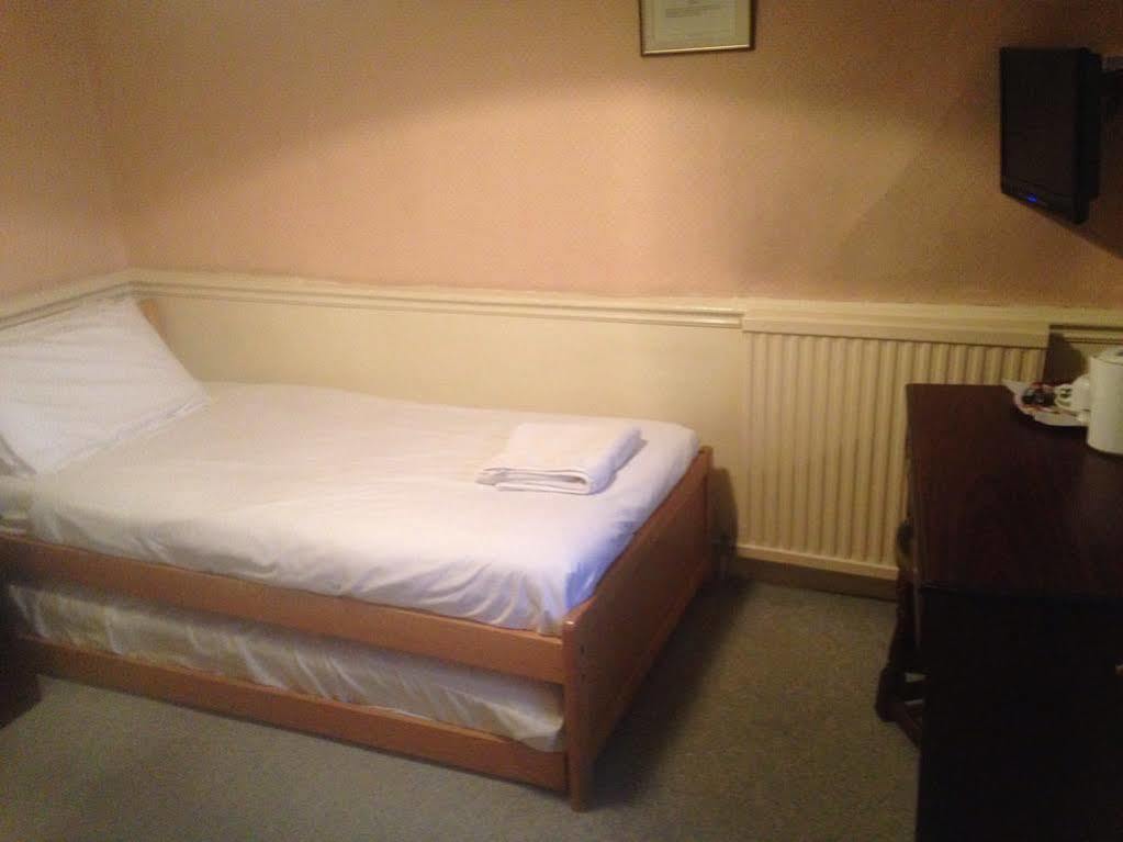 New Inn Hotel Lechlade Luaran gambar