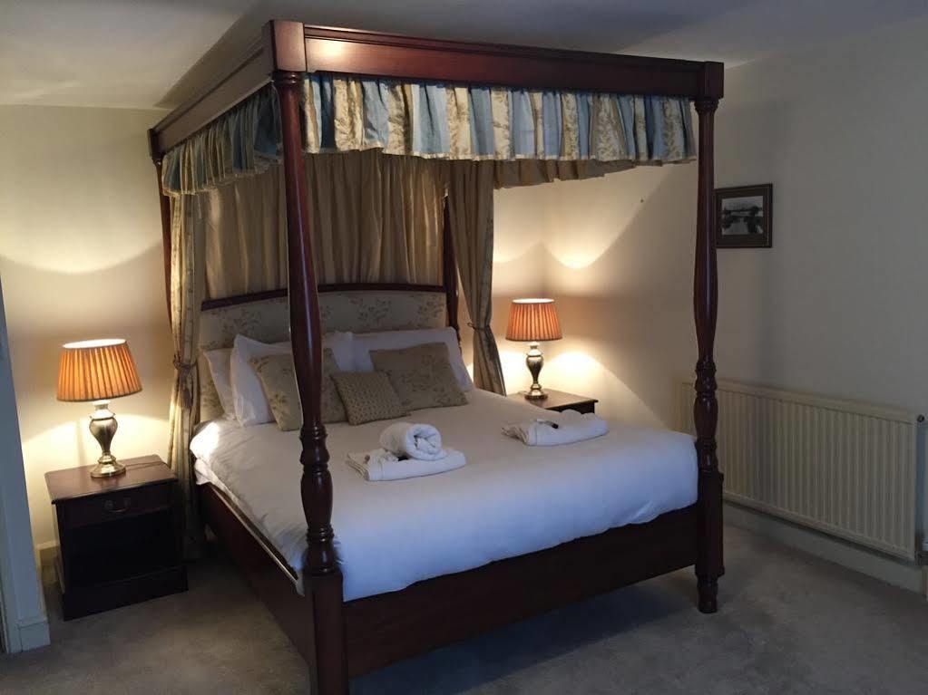 New Inn Hotel Lechlade Luaran gambar